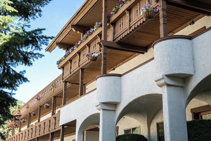 Enzian Inn