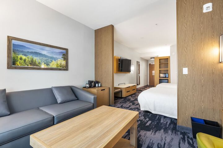 Room 21 of 37