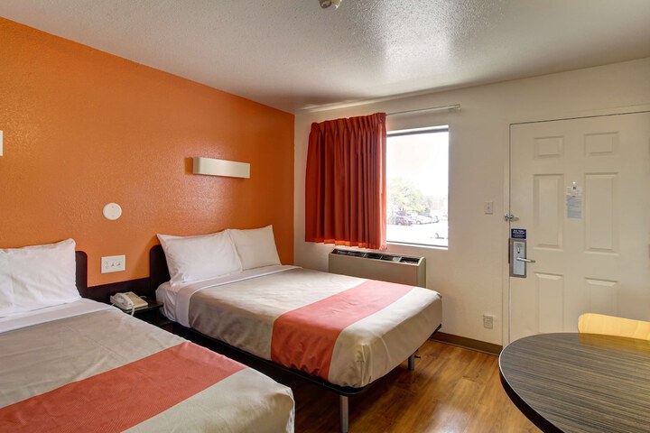 Room 19 of 22