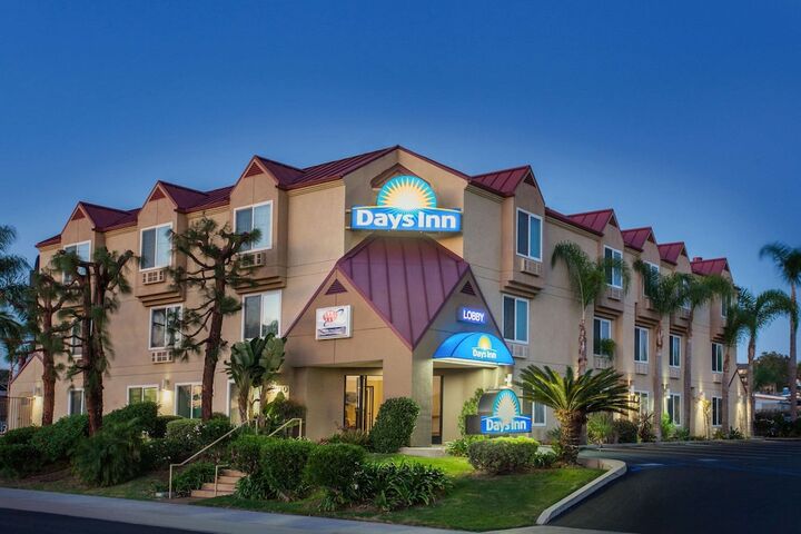 Hotel 2 of 34