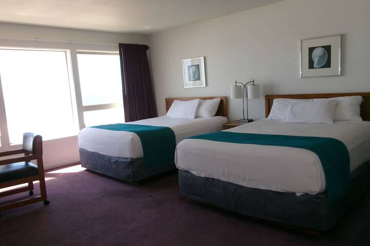 Room 79 of 108