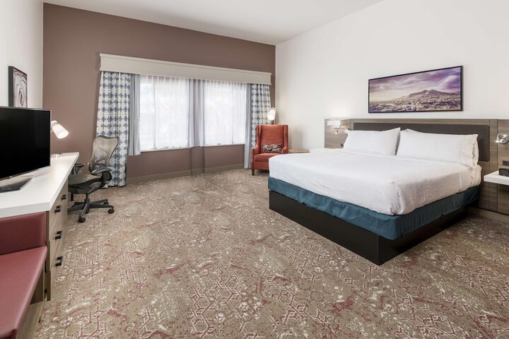 Room 30 of 48