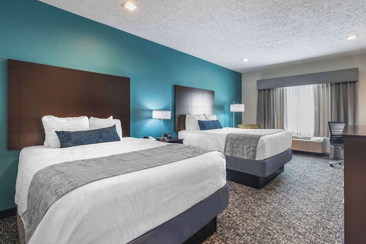 Room 21 of 35