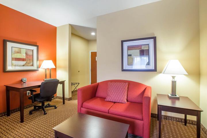 Room 16 of 27