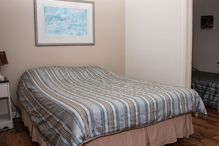 Room 73 of 102