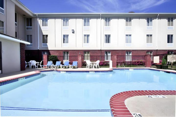 Comfort Inn & Suites Ruston-East