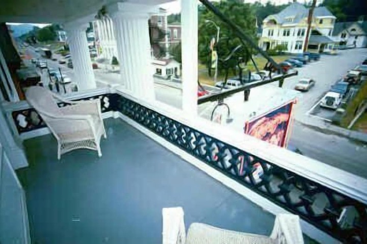 Thayers Inn