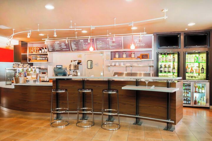 Courtyard by Marriott Salinas Monterey
