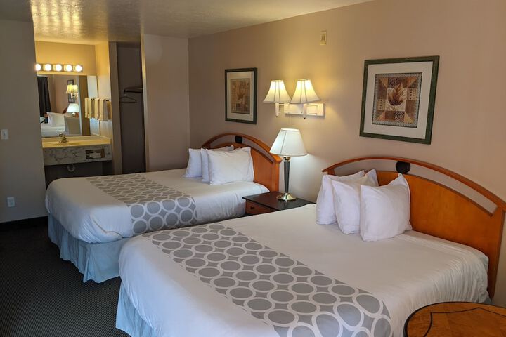 Cathedral Valley Inn