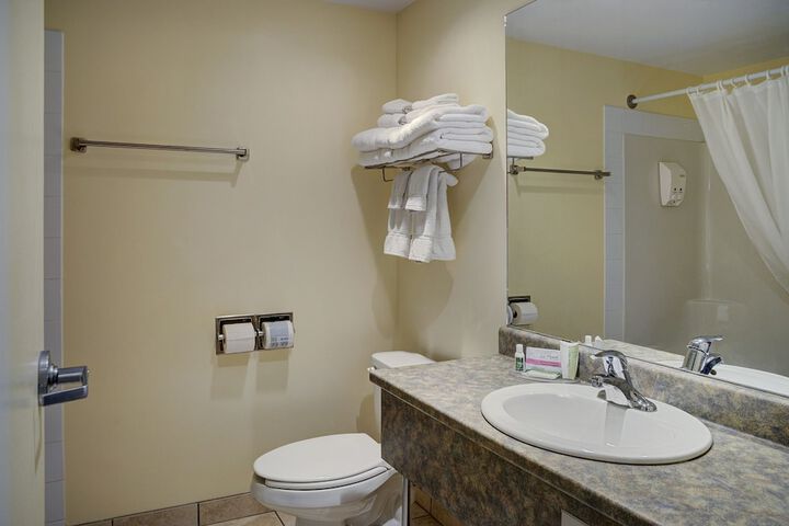 Room 16 of 28