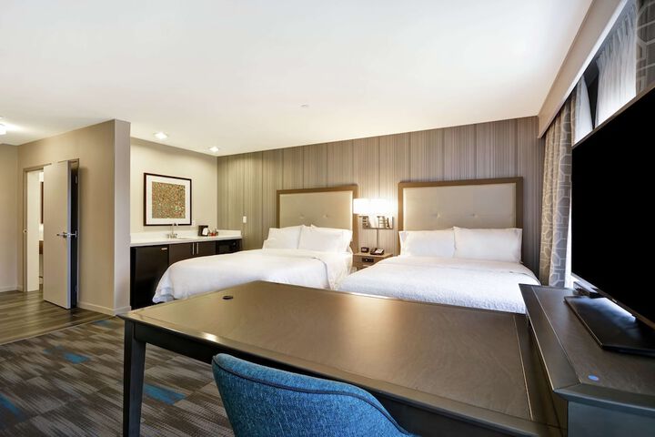 Room 30 of 47
