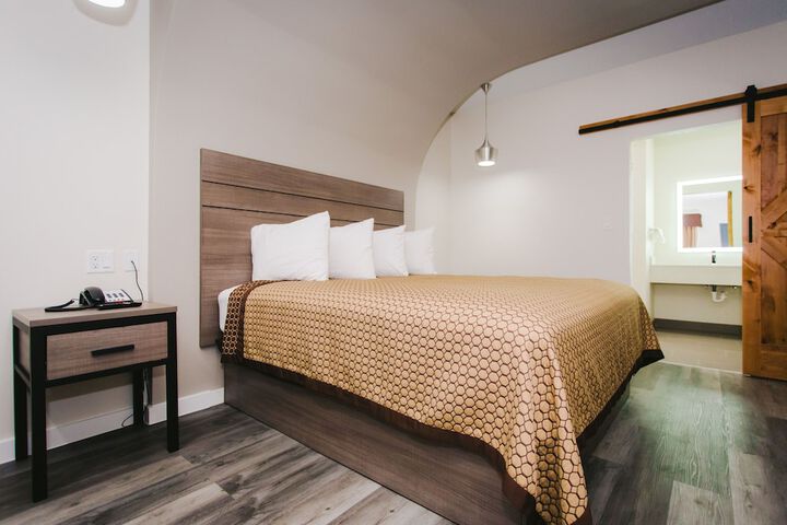 Room 44 of 57