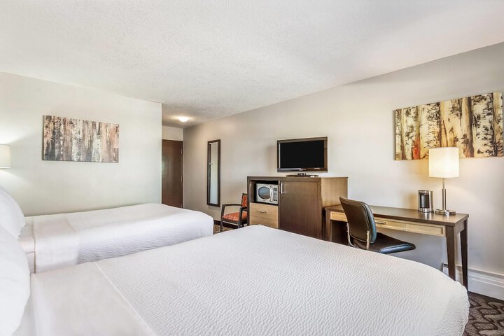 Days Inn by Wyndham Airdrie