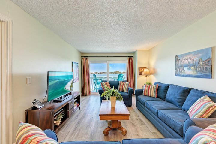 Anna Maria Island Beach Palms 5B