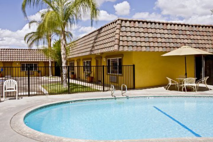 Pool 3 of 9