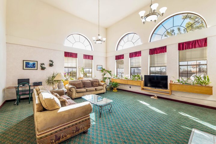 Hotel Interior 10 of 40