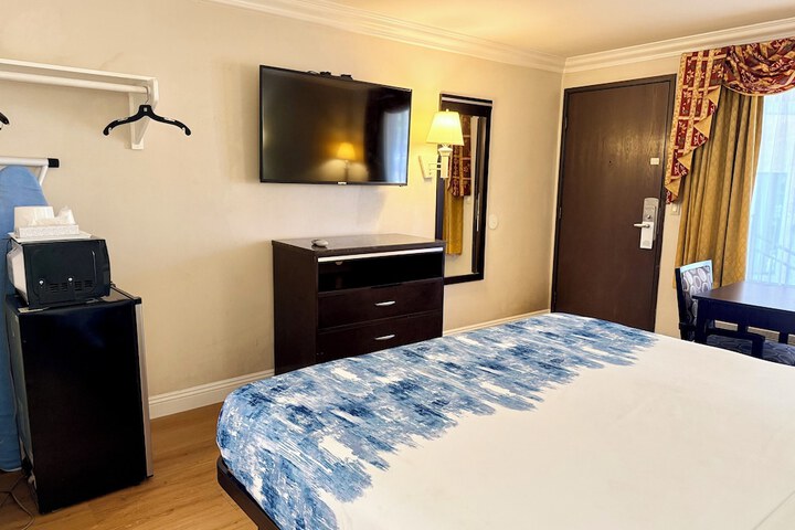 Castaic Inn Near Six Flags Magic Mountain