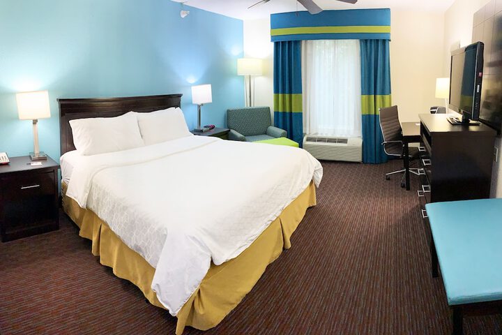 Room 17 of 51