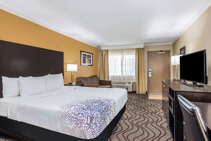 Room 26 of 36