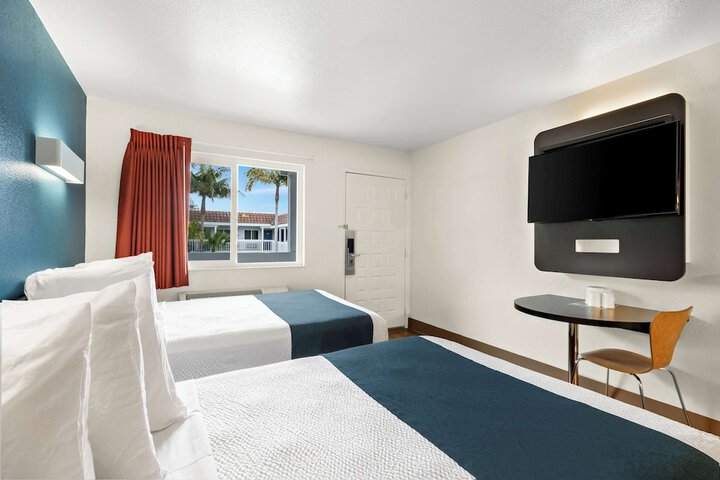 Room 17 of 20