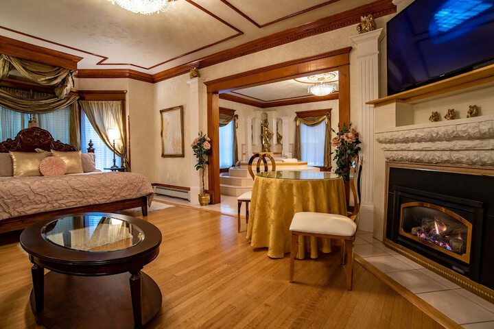 Room 21 of 216