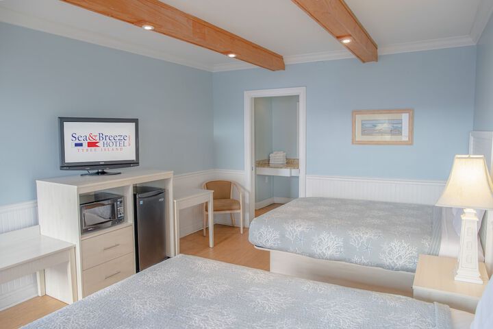Sea & Breeze Hotel And Condo