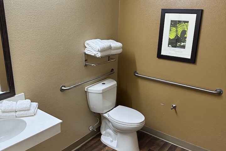 Room 15 of 26