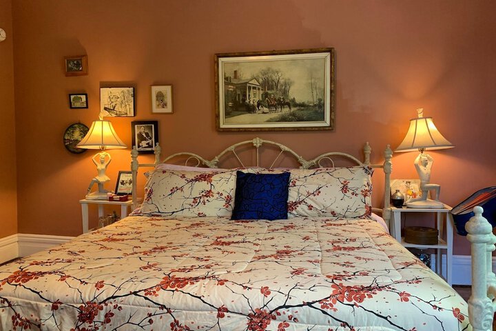 Inn Upon Moon River Plantation