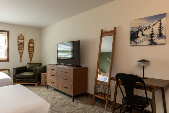 Room 50 of 64
