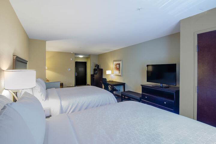 Room 20 of 29