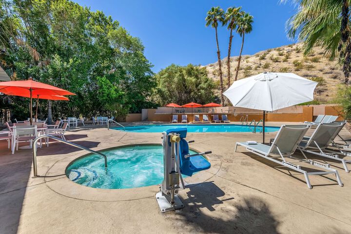 Pool 5 of 33