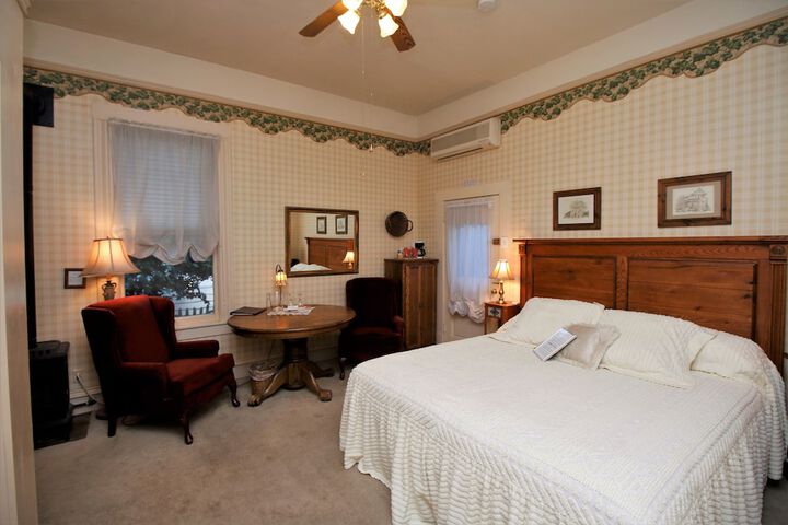 Bradford Place Inn & Gardens