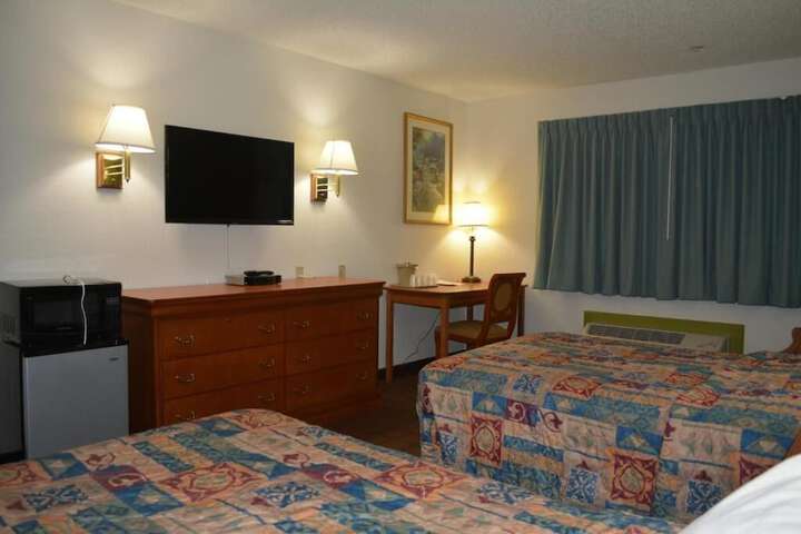 Room 22 of 33