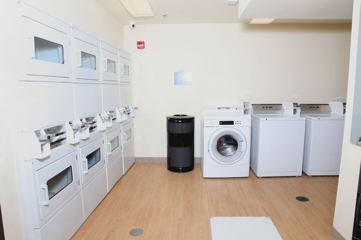 Room 16 of 35