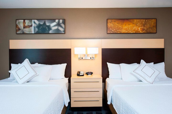 Room 9 of 23