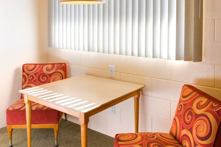 Room 32 of 41