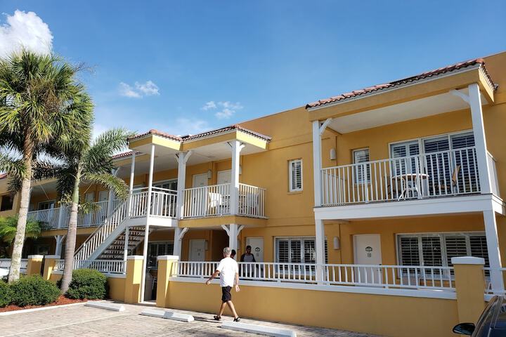 Hotel 6 of 145