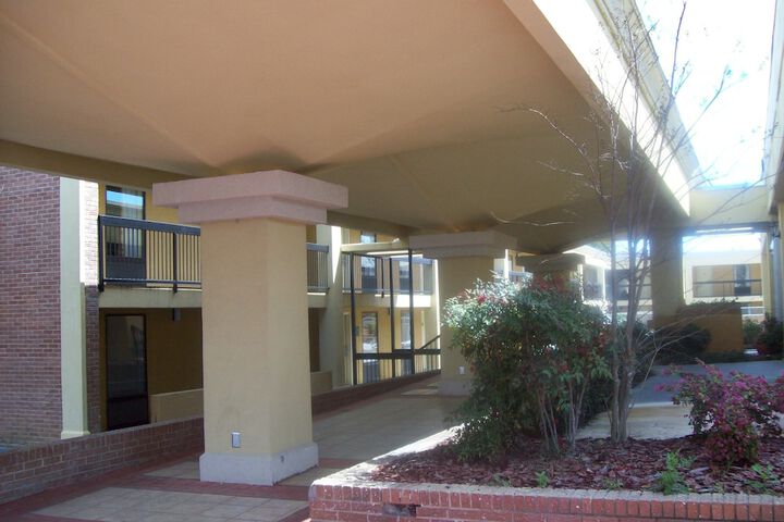 Quality Inn & Suites Conference Center Statesboro Historic District