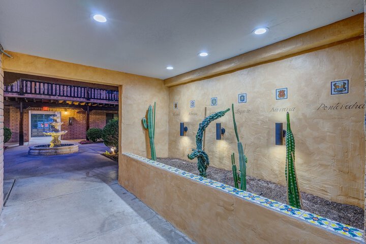 Hotel 11 of 120