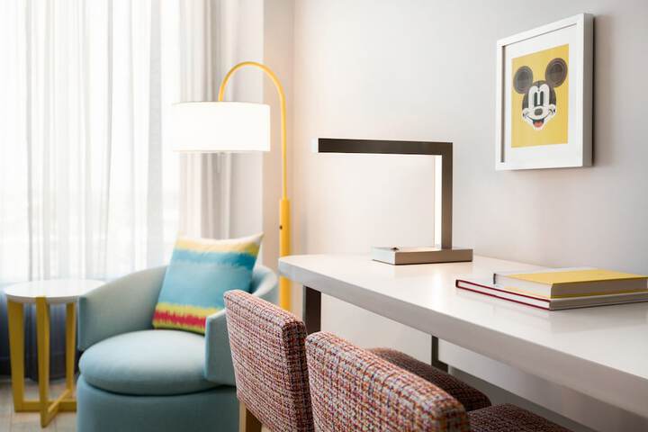 The Viv Hotel Anaheim, a Tribute Portfolio Hotel