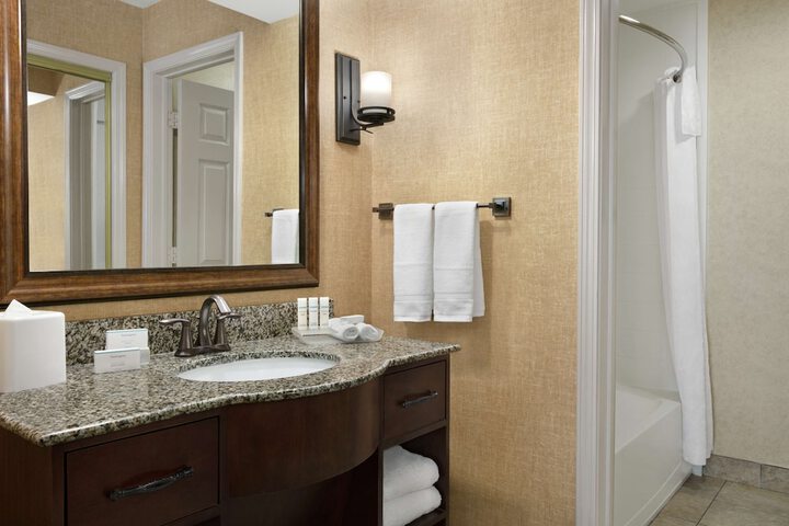 Homewood Suites by Hilton Syracuse / Liverpool