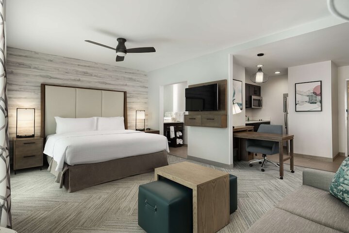 Room 22 of 31