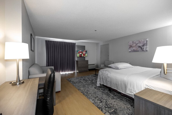 Red Roof Inn PLUS+ Boston - Mansfield / Foxboro