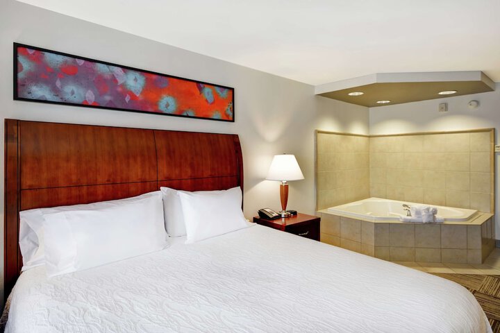 Room 12 of 48
