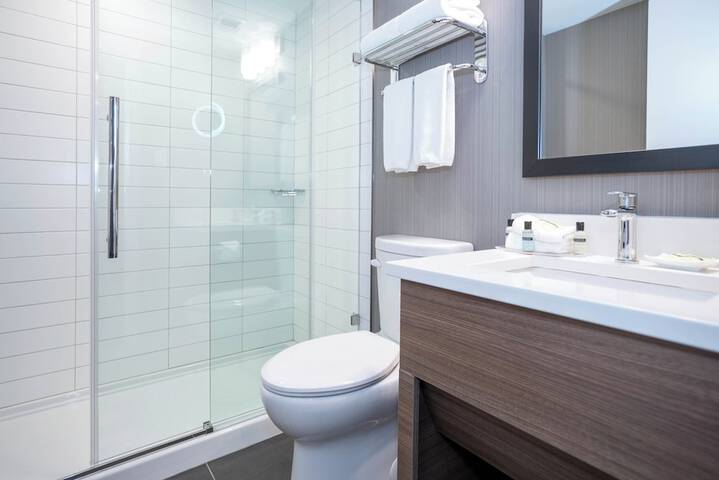 Sandman Signature Calgary Downtown Hotel