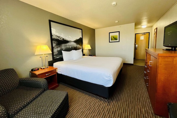 Room 43 of 69