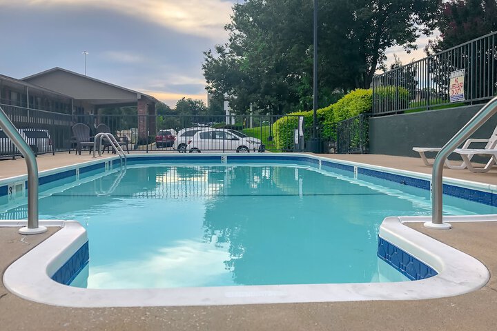Pool 4 of 36