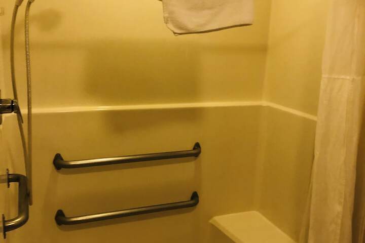 Room 20 of 31