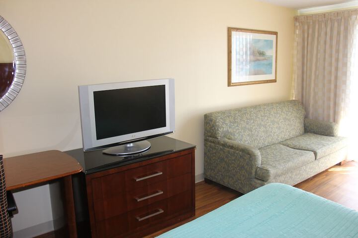 Room 22 of 37