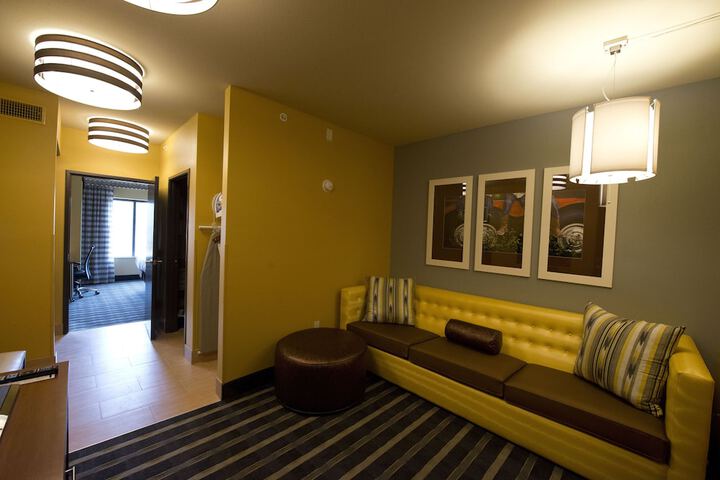 Room 42 of 71